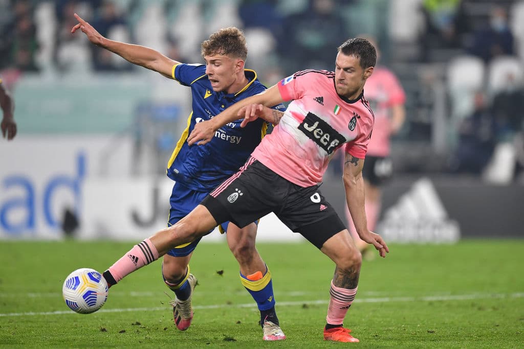 Juventus y Hellas Verona repartieron puntos durante la quinta Jornada en la Serie A. Andrea Fabili anota al minuto 60, pero la Juve iguala marcador al minuto 77; Paulo Dybala regresó a la titularidad.