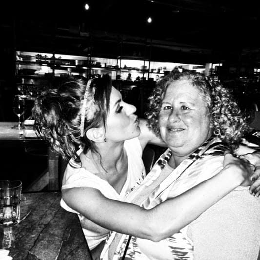 "Siempre hemos sido muy unidos; es algo de lo que estoy muy agradecido con la vida, de tener la familia que tengo y porque mi madre nos ha dado una gran educación y nos enseñó a estar juntos, y eso será por el resto de nuestras vidas", explicó.