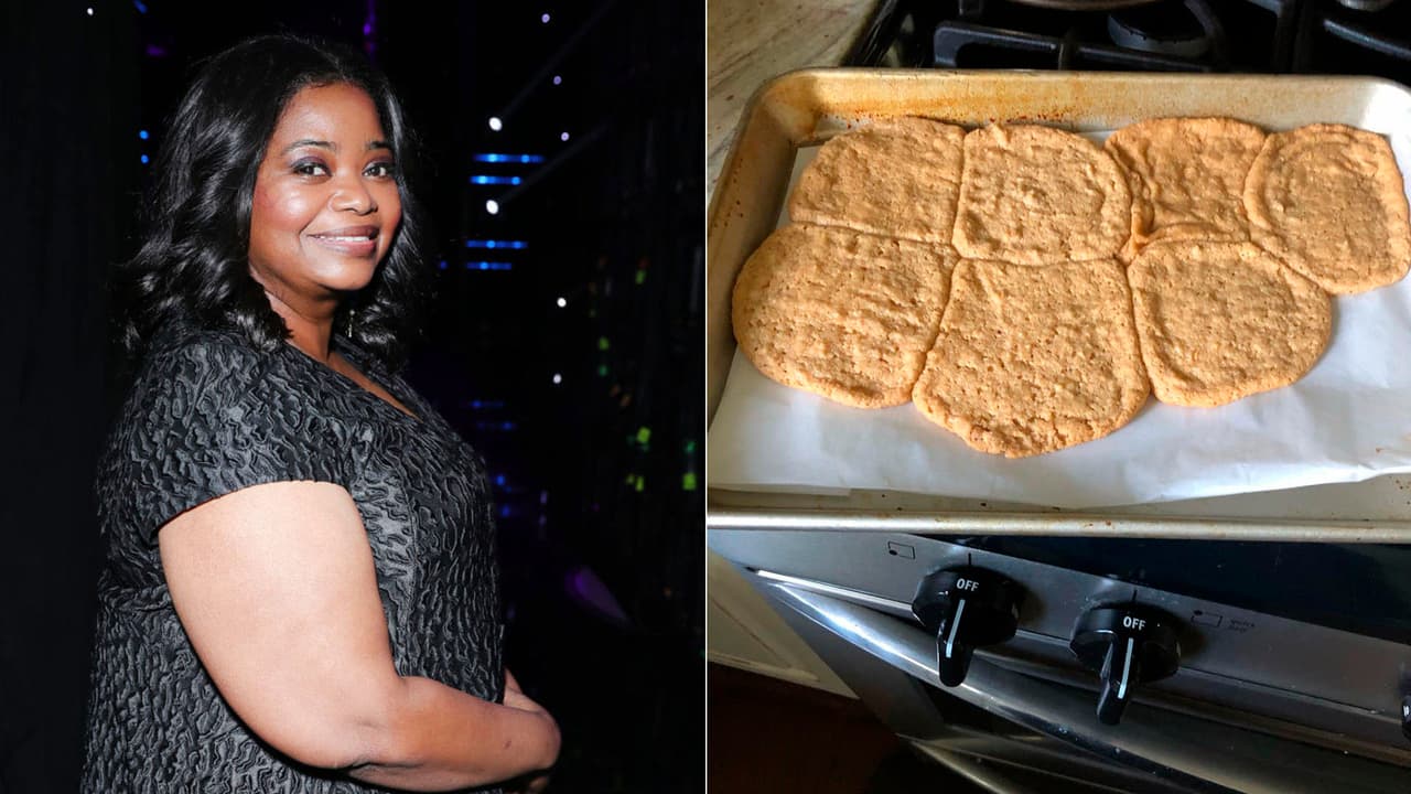 A
<b>Octavia Spencer</b> se le abona la honestidad al advertir que no sabía cocinar. Teniendo esto en cuenta, no se nos hace raro que haya fallado en su intento de hacer unas simples galletas.