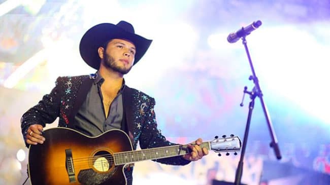 Sus hijos Leonardo y 
<b>Ángela</b> han comenzado a dar sus primeros pasos en el mundo de la música.