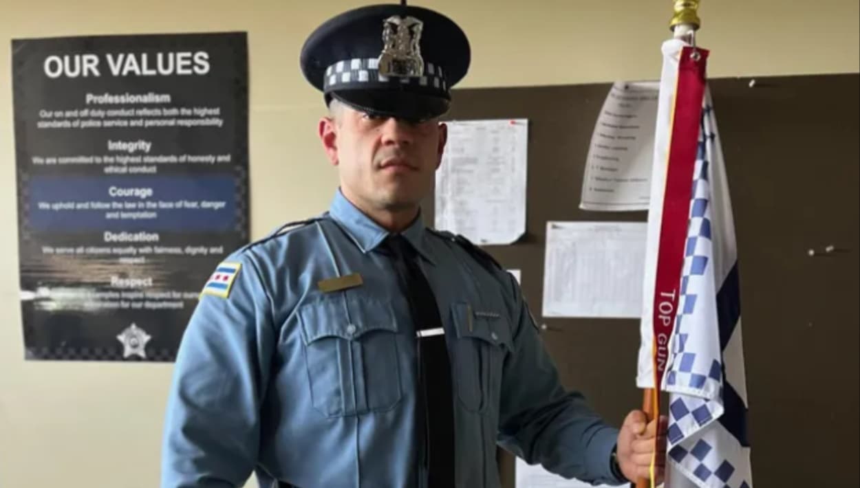 Identifican al oficial que murió en un accidente de automóvil en Oak Lawn