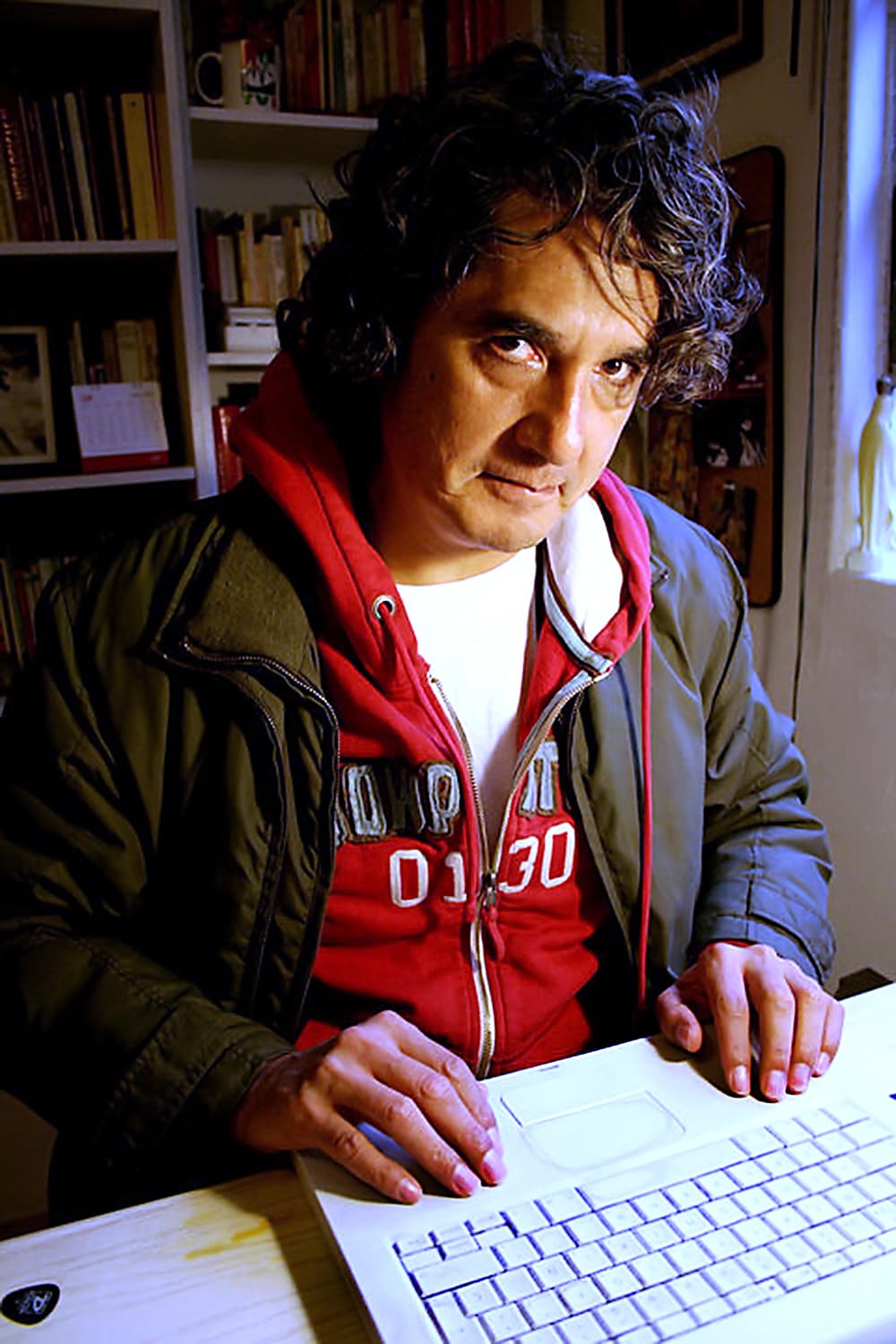 El músico y escritor mexicano Armando Vega Gil, puso fin a su vida el 1 de abril, a los 63 años, después de haber sido acusado por acoso sexual contra una menor.