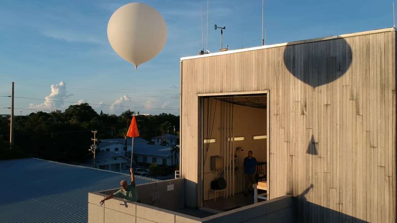 Este globo aéreo se lanza al cielo para pronosticar la ferocidad del huracán Irma