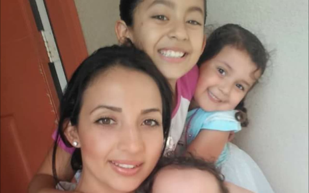 Tras presiones, ICE libera a una joven embarazada que llevaba 6 semanas detenida