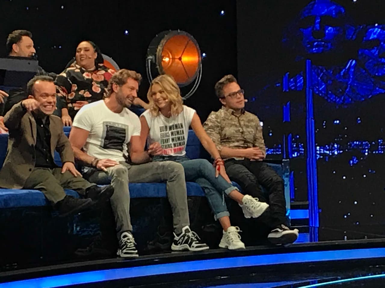 Gabriel e Irina convivieron sólo lo necesario con sus compañeros de la llamada 'Familia disfuncional', ya que parecía que entre ellos tenían mucho de que platicar.