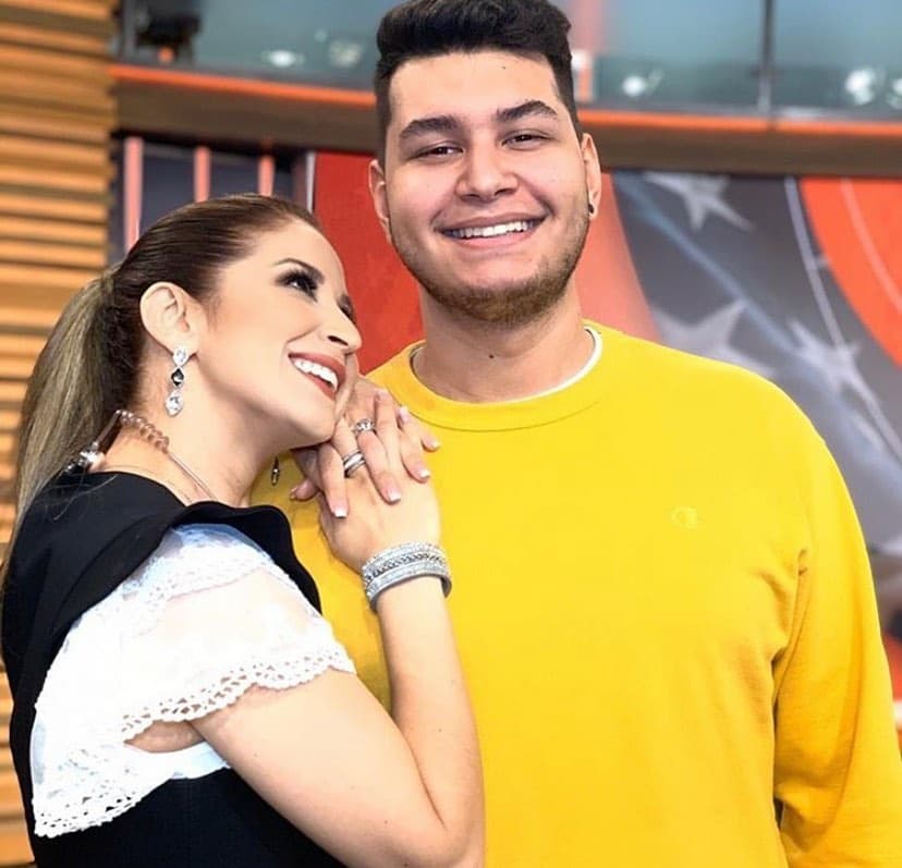 En el mismo tono, Elyangelica González recuerda a su primogénito, quien es todo un galán.