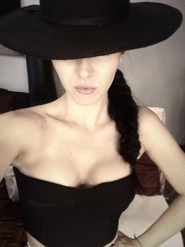 En el 2012 regresó a la televisión con otro rol estelar, 
<b>'La mujer del vendaval'</b>, una historia campirana. Esta oportunidad se la dio la productora Mapat.