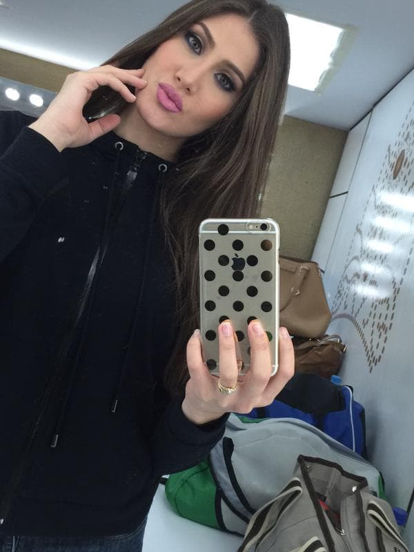 "Soy niña de papa y mama arabe por eso me hace ser la mas hermosa jaja les gane a todas sucias (sic)".