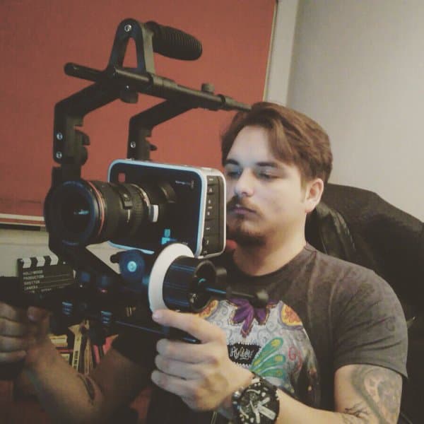 Pero sin duda alguna lo que más le apasiona es ser director y productor.