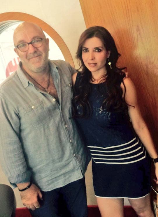 "Los hombres se olvidan del compromiso que hacen voluntariamente al inicio de una relación. Te proclaman amor, fidelidad y ahí es donde deberíamos de revisar, que son promesas que al final no se cumplen, y cuando te das cuenta que al paso del tiempo no hay esta parte afectiva, emocional, sexual, pues empieza a haber un vacío". 
<br>