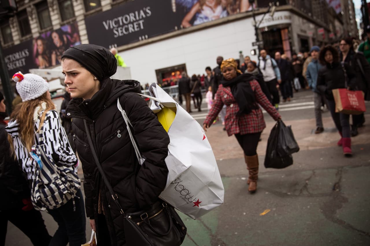 Desde que se aprobó la aplicación de la vacuna, 385,000 personas han recibido las dos dosis de la vacuna en los lugares designados en el condado Harris, señalan las cifras.
<br>