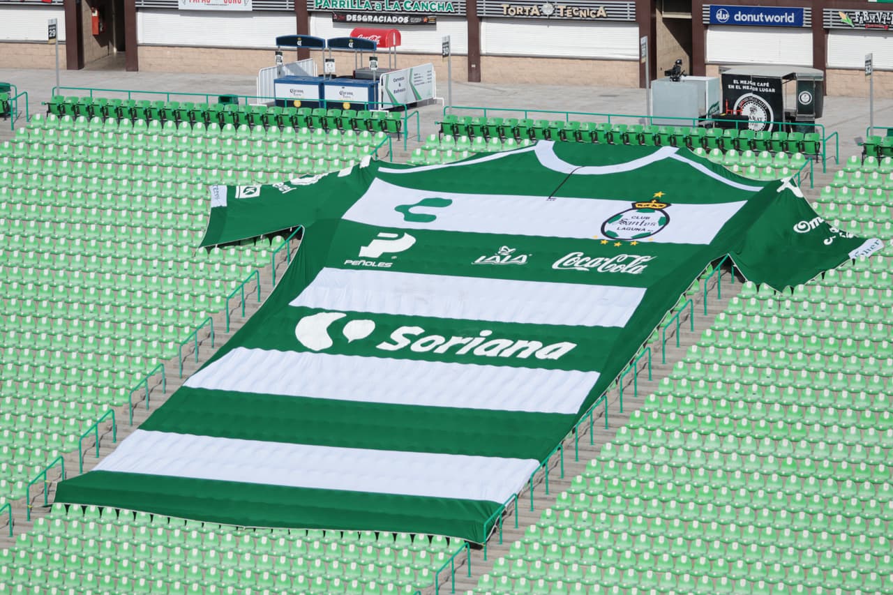 during the game Santos vs Necaxa, corresponding to Day 10 of the Torneo Clausura 2020 of the Liga BBVA MX, at TSM Corona Stadium, on March 15, 2020. <br><br> durante el partido Santos vs Necaxa, correspondiente a la Jornada 10 del Torneo Clausura 2020 de la Liga BBVA MX, en el Estadio TSM Corona, el 15 de Marzo de 2020.