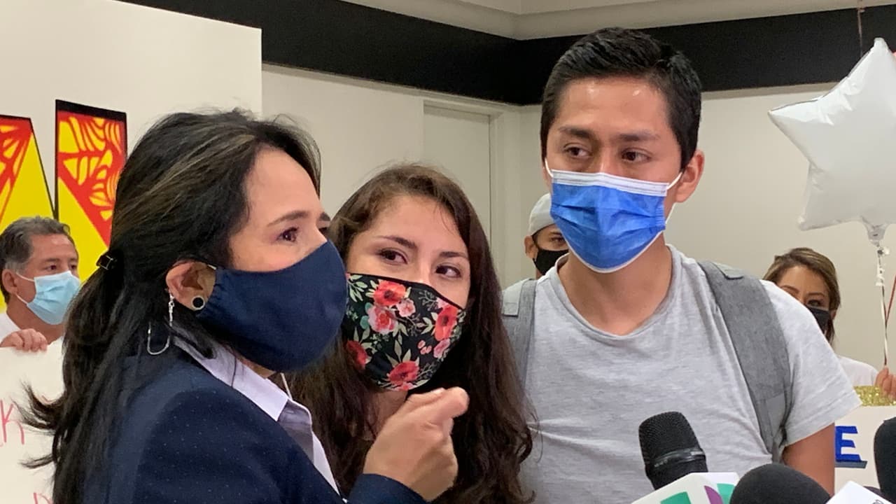 El 
<a href="https://www.univision.com/local/houston-kxln/dreamer-daca-houston-karumi-reyes">regreso de Karumi Reyes</a> marcó un precedente para que el gobierno federal no separe familias como la de la mexicana que tiene un buen carácter moral, dijo la abogada en leyes de inmigración, Jessica Domínguez.