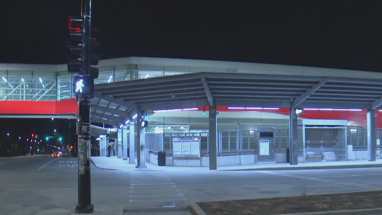 Dos hispanos escapan atados tras ser asaltados y secuestrados por personas que dijeron ser policías en Portage Park