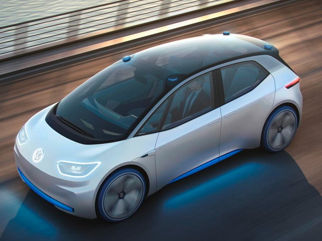 El Volkswagen I.D. cuenta con un motor eléctrico de 168 caballos de fuerza, significativamente más potente que los que sirven en los actuales vehículos eléctricos de la marca, el cual combinado con la autonomía prometida de 373 millas por carga es capaz de servir normalmente las necesidades de la vida cotidiana.