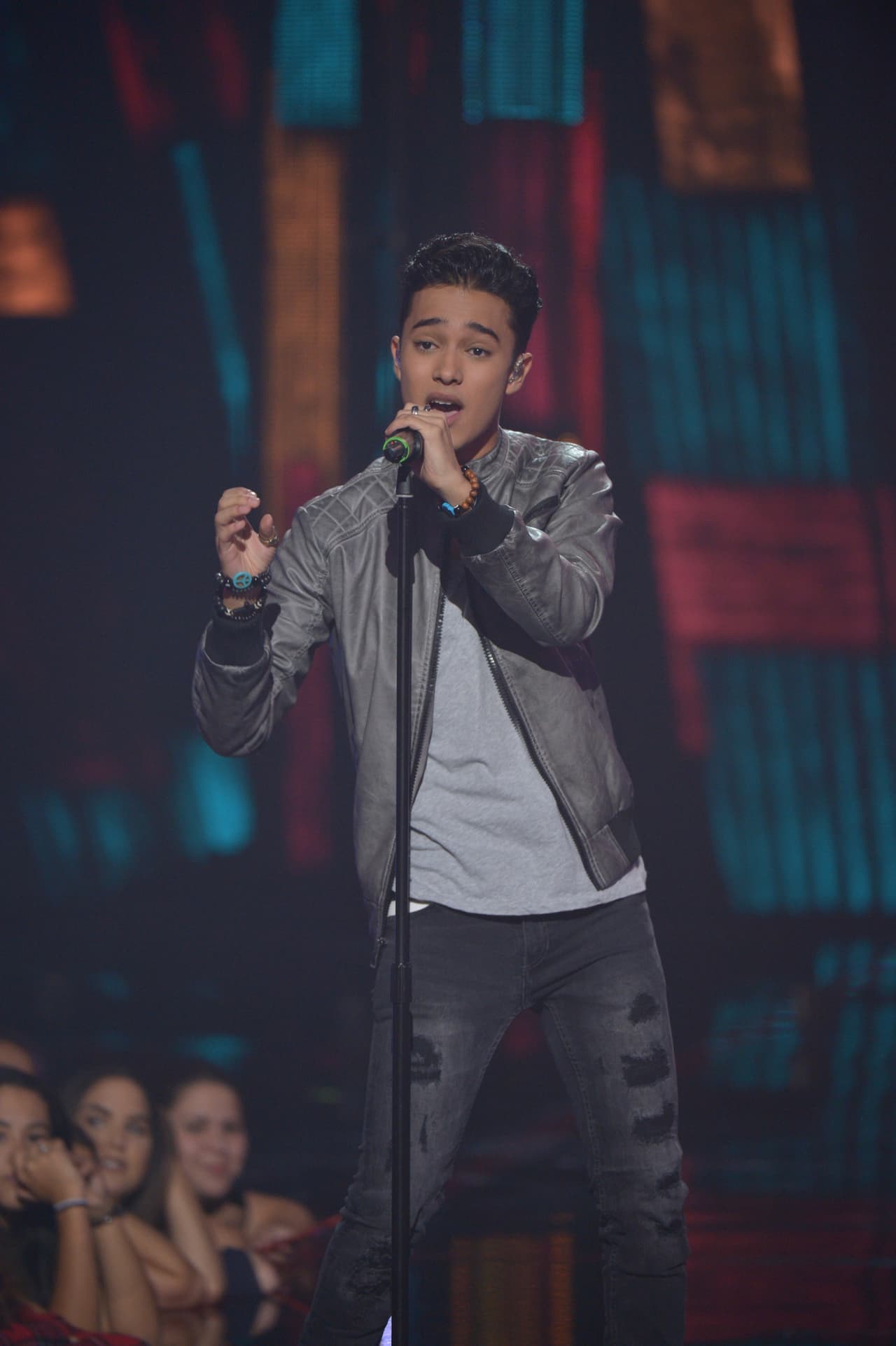 En el 5to show de La Banda nos despedimos de Aaron Bodden, Zabdiel se fue en llanto al recibir la sorpresa de su padre y Johann se quejó una vez más. Jesse y Joy y Calibre 50 fueron los invitados de la noche.