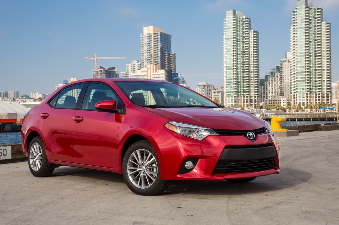 La décima primera y actual generación del Toyota Corolla debutó en 2014.