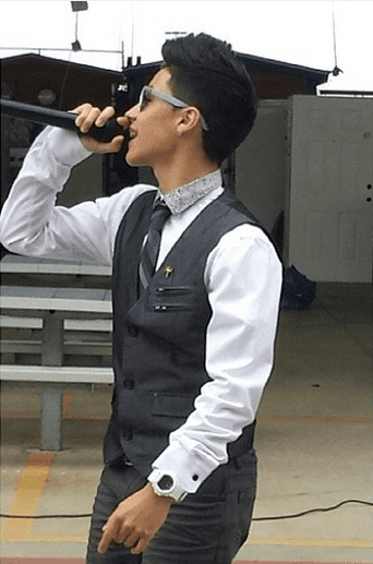 Ryan tuvo la oportunidad de demostrar su talento en San Antonio, donde comenzó su carrera como cantante.