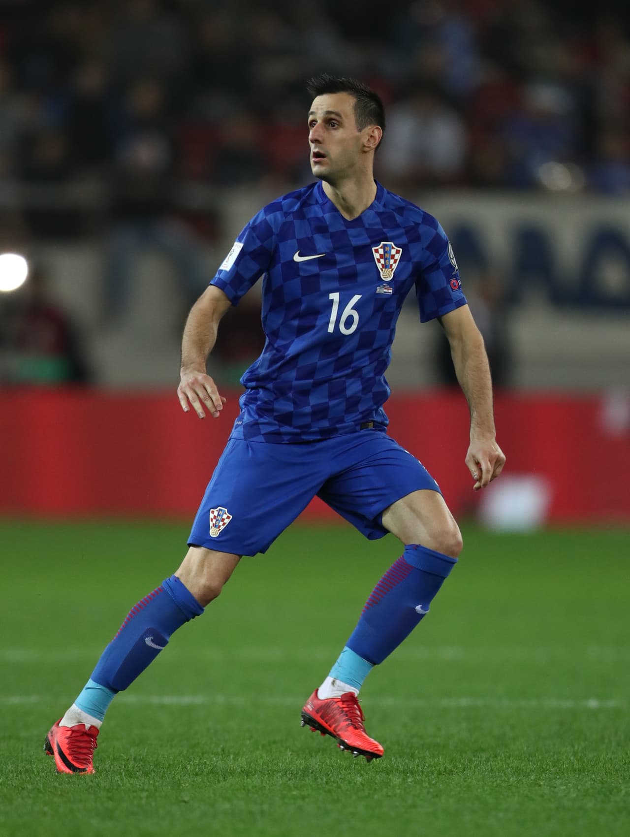 Sin embargo, su entrenador 
<b>Zlatko Dalic</b> se excusó y dijo que su partida de la concentración se debía a una lesión de espalda que venía sufriendo. 
<br>