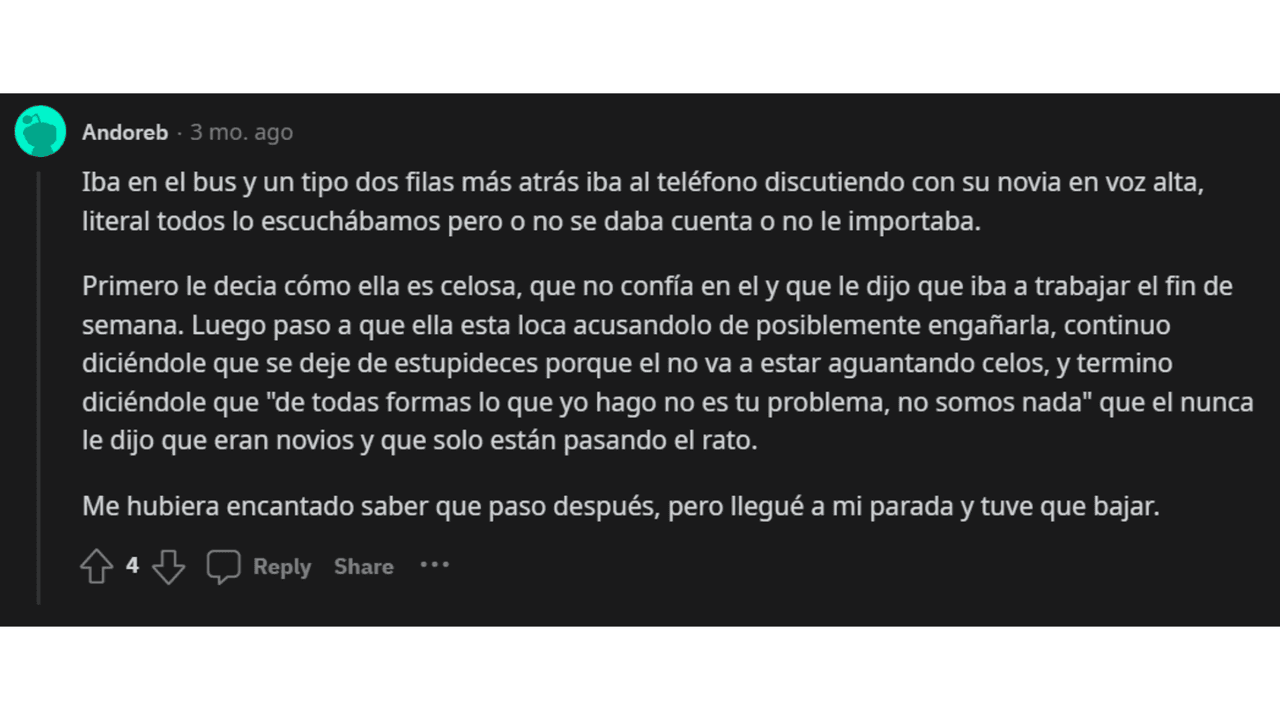 Chismes escuchados en público