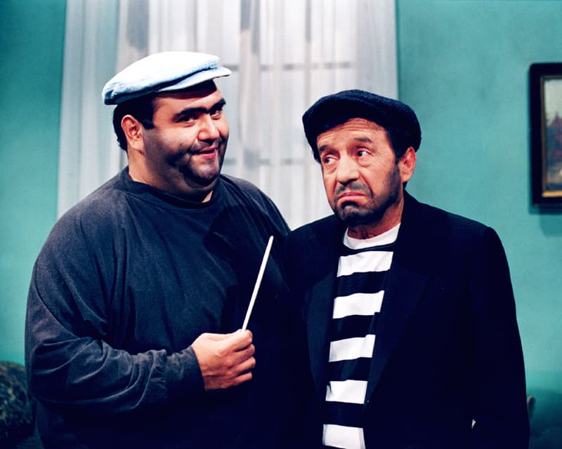 Édgar Vivar no sólo ha construido una admirable carrera como actor y comediante, también ha incursionado en el doblaje de películas infantiles como ‘Ratatouille’ y ‘Up: Una aventura de altura' y 'Mi villano favorito'.
<br>