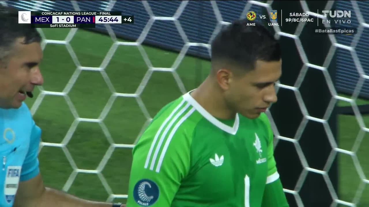 ¡GOL!  anota para Panamá. Adalberto Carrasquilla