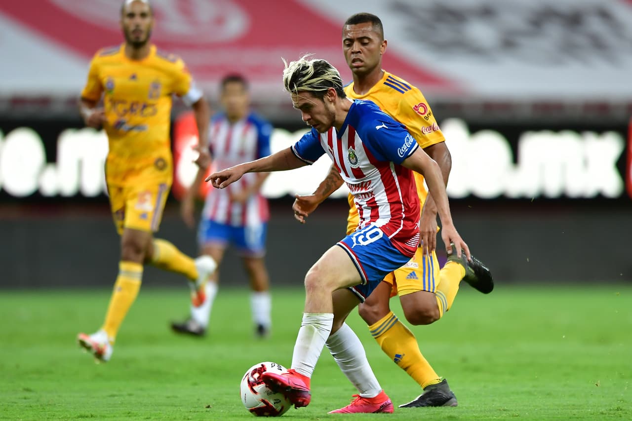 Con goles de Gignac al minuto 43 y 53, los Tigres consiguen su primera victoria en la Copa GNP por México.