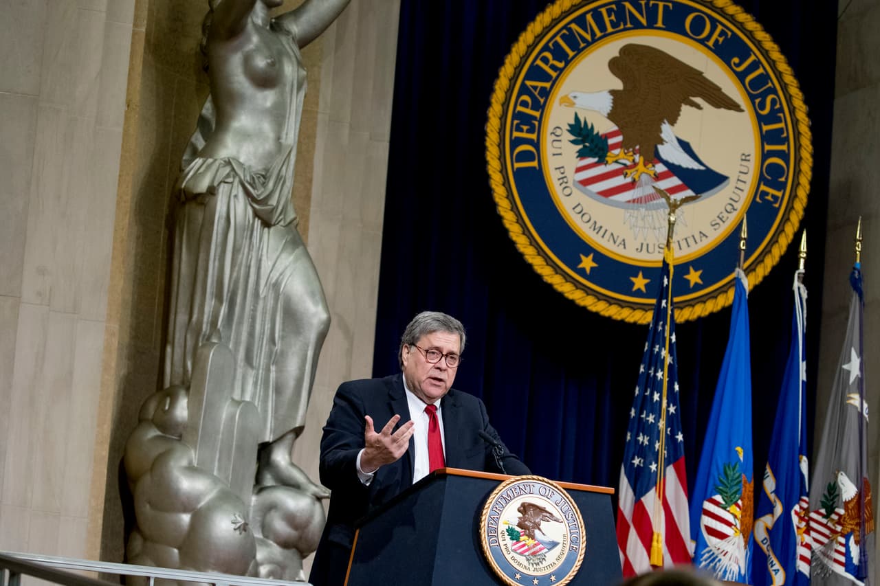 Jueces de inmigración recibieron un correo electrónico del Departamento de Justicia con un enlace a un blog nacionalista blanco