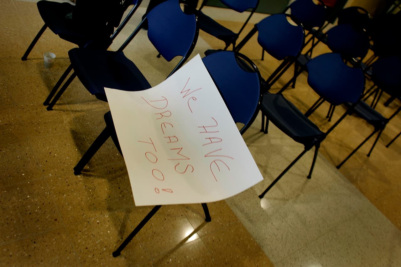 Las personas interesadas en obtener la green card deberán estar vacunados contra el 
<a href="https://www.univision.com/temas/covid-19-enfermedad">covid-19</a>.