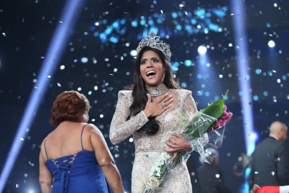 Para supresa de todos, la dominicana venció todas las adversidades y logró convertirse en una reina de belleza.