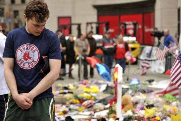 "Tenemos millones de preguntas que hacerle, esperamos que sobreviva", expresó Patrick en relación al inexplicable giro de la vida de los hermanos Tsarnaev como vecinos de Cambridge hacia el radicalismo.