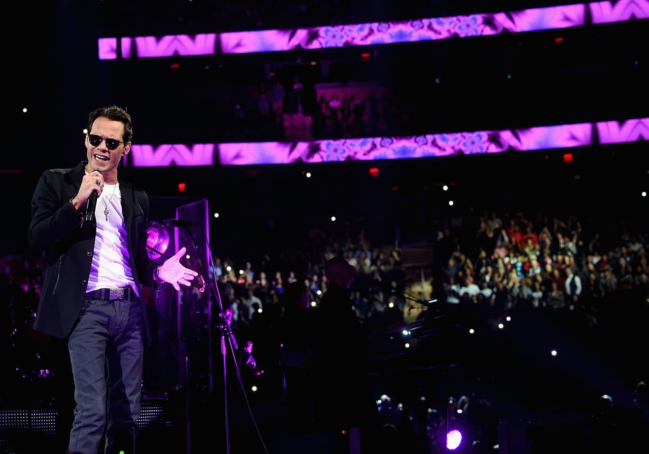 Además de que ya es representante de algunos deportistas.