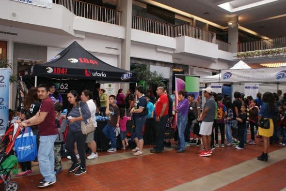 Miles se dieron cita a la octava edición de la Feria Para Aprender, en donde la comunidad hispana recibió información sobre educación en todos los niveles.