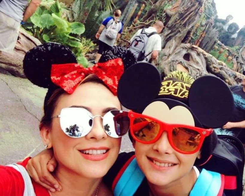 Aracely Arámbula y su hijo Miguel