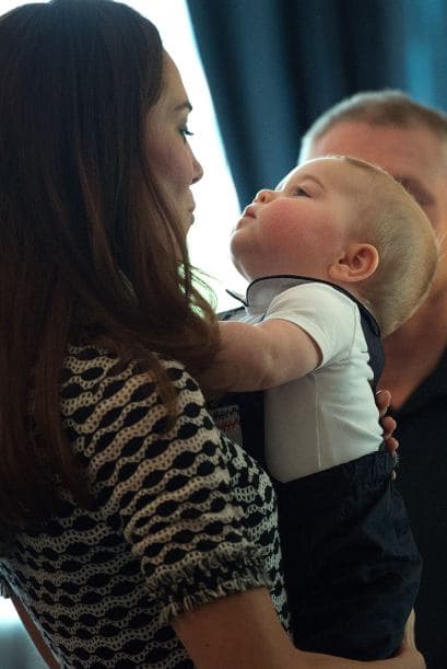 Se nota que George está acostumbrado a recibir toda la atención de sus amorosos padres. Otra cosa que dejó claro es que es un bebé muy sano, pues era el más alto de la reunión.