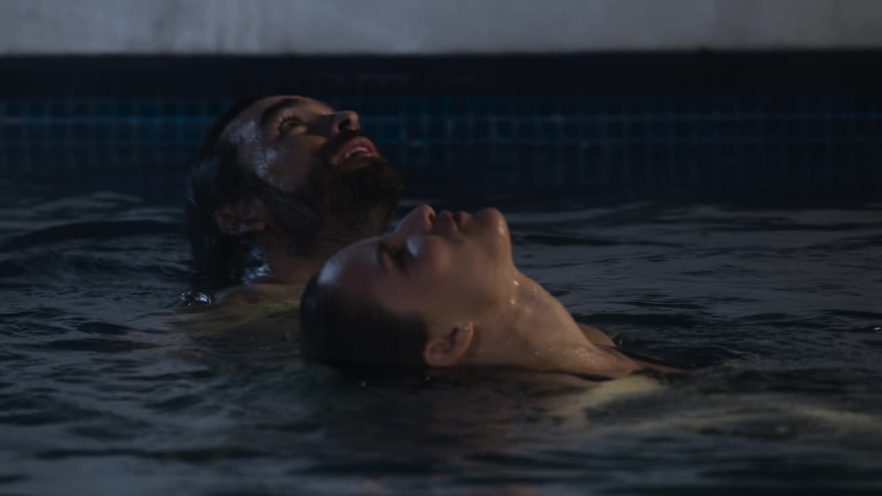 Esta convivencia ha sido vital para hacer más llevadera la estancia de ambos en la casa Larios. José Carlos soportando a Catalina y Leonora completamente sola, alejada de Alejandro.