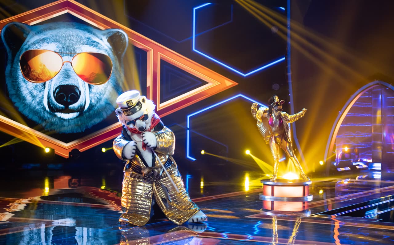 El último en salir a escena fue Oso Polar y lo hizo con el tema 'X' de Nicky Jam y, por supuesto, que no faltaron sus chistes para los 'investigadores'.