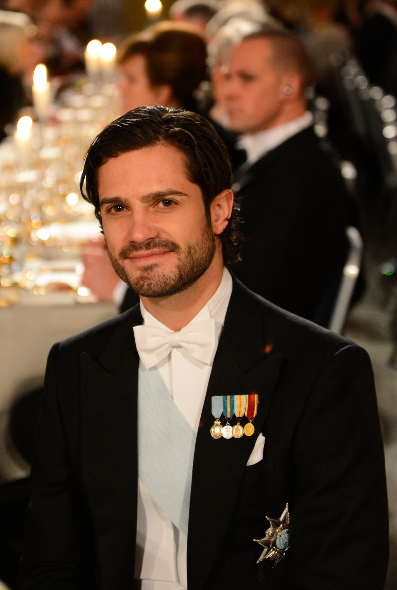 Él es el guapo Príncipe Carlos Felipe (Carl Phillip) de Suecia.