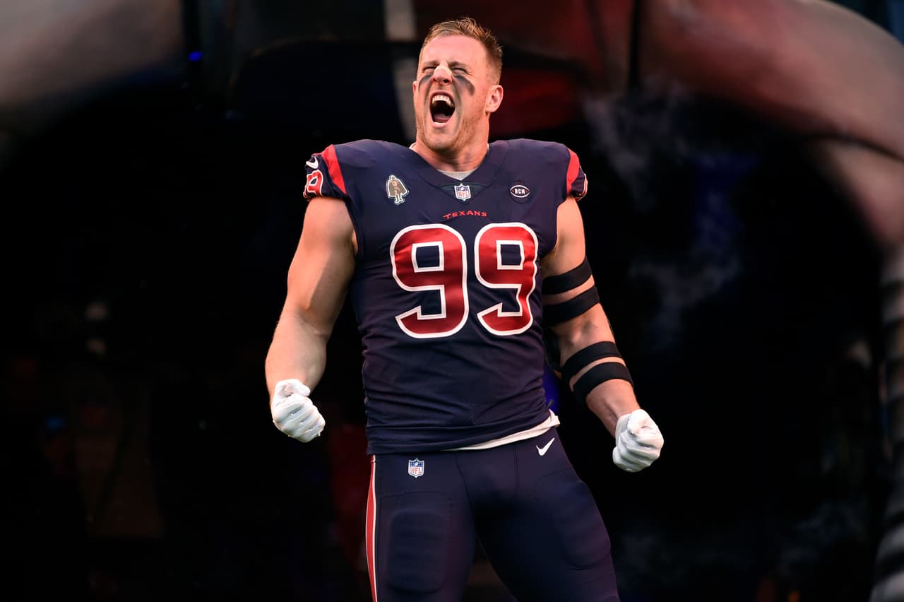 JJ Watt quiere que sus seguidores le envíen mensajes de texto y publica su número de teléfono