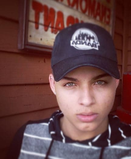 Ya veremos cómo sigue su paso por La Banda. Por ahora le deseamos muchas felicidades en su día.