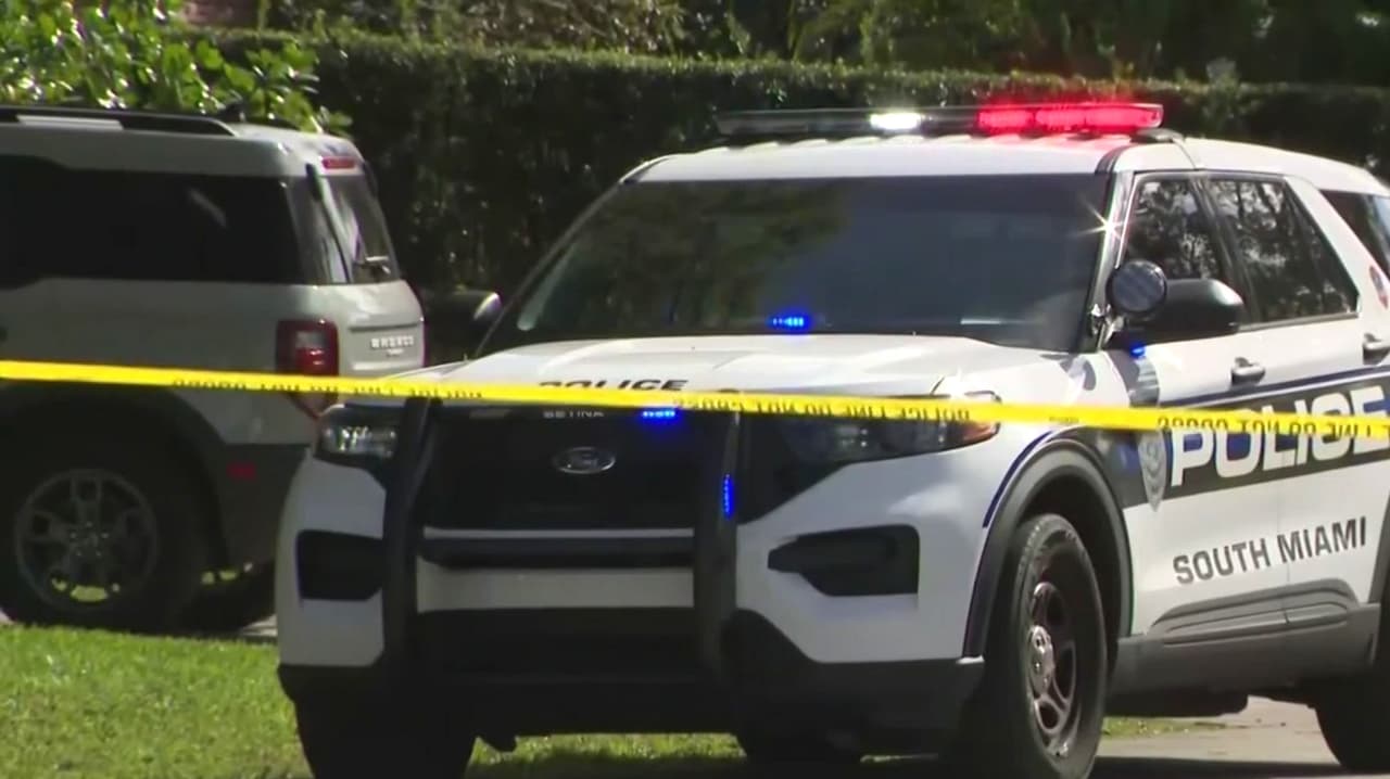 Hallan a dos hombres muertos en una casa de South Miami