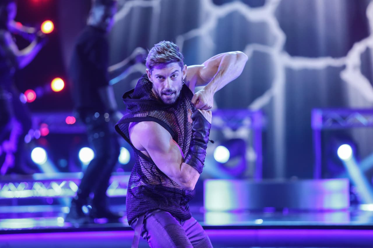 Adrián Lastra se sintió respaldado con la presencia del conductor de Despierta América y los actores Pedro Moreno y Kaan Urgancıoğlu.