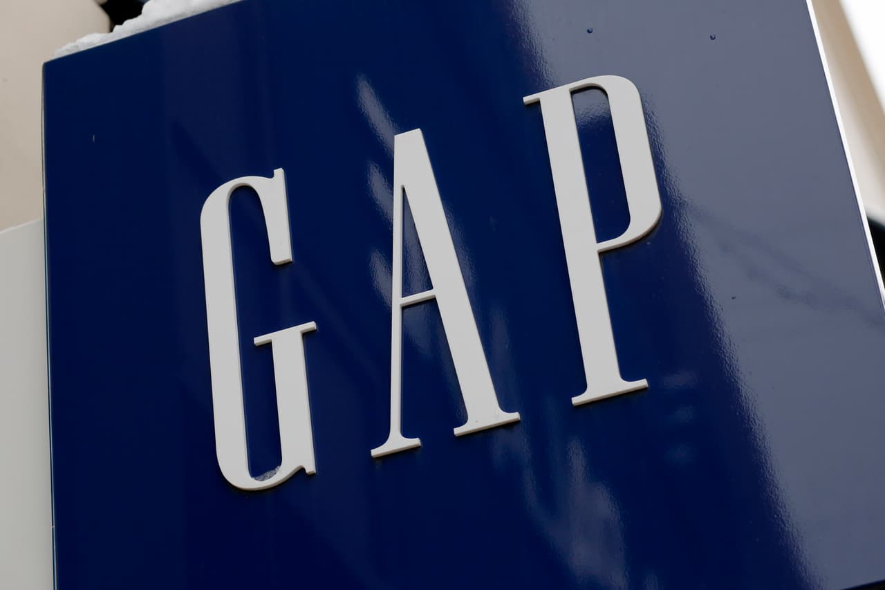 Durante el primer trimestre de 2019, 
<b>Gap </b>anunció el cierre de unas 230 tiendas. La coorporación con sede en San Francisco anunció que los cierres se realizarán en los próximos dos años y que la medida obedece a una baja del 5% de rentabilidad global según reporte del cierre del 2018.