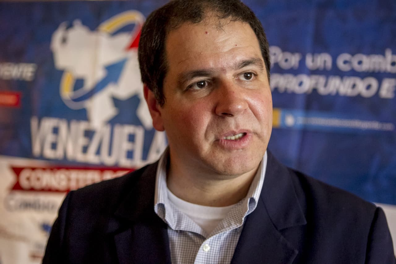 <b>Diputado opositor.</b> 27 de enero de 2017. El parlamentario Luis Florido regresaba de una gira por Panamá, Brasil y Colombia para denunciar la crisis política venezolana, cuando le fue retenido su pasaporte.