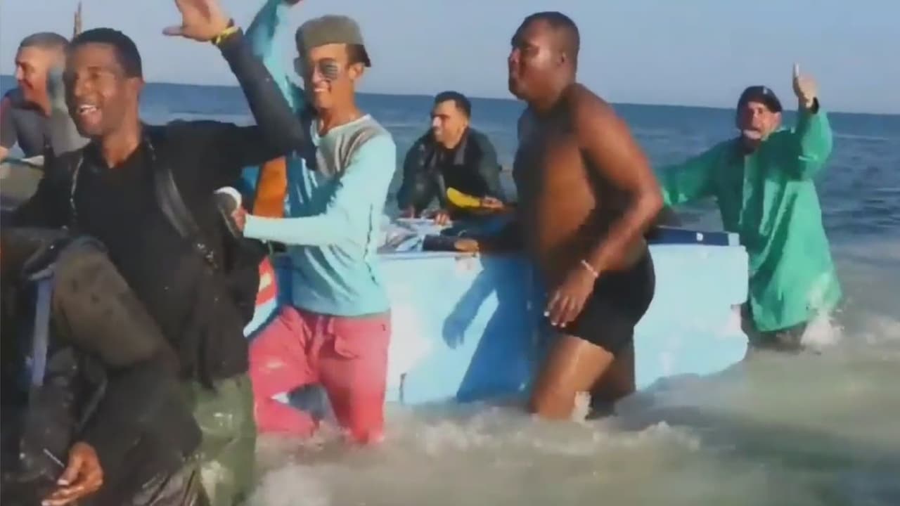 Aumentan cifras de balseros cubanos y estas son sus opciones para alcanzar un estatus migratorio