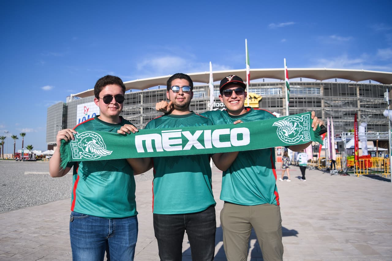 México debutó en la Concacaf Nations League con goleada de 3-0 sobre Surinam en el Estadio Corona de Torreón.