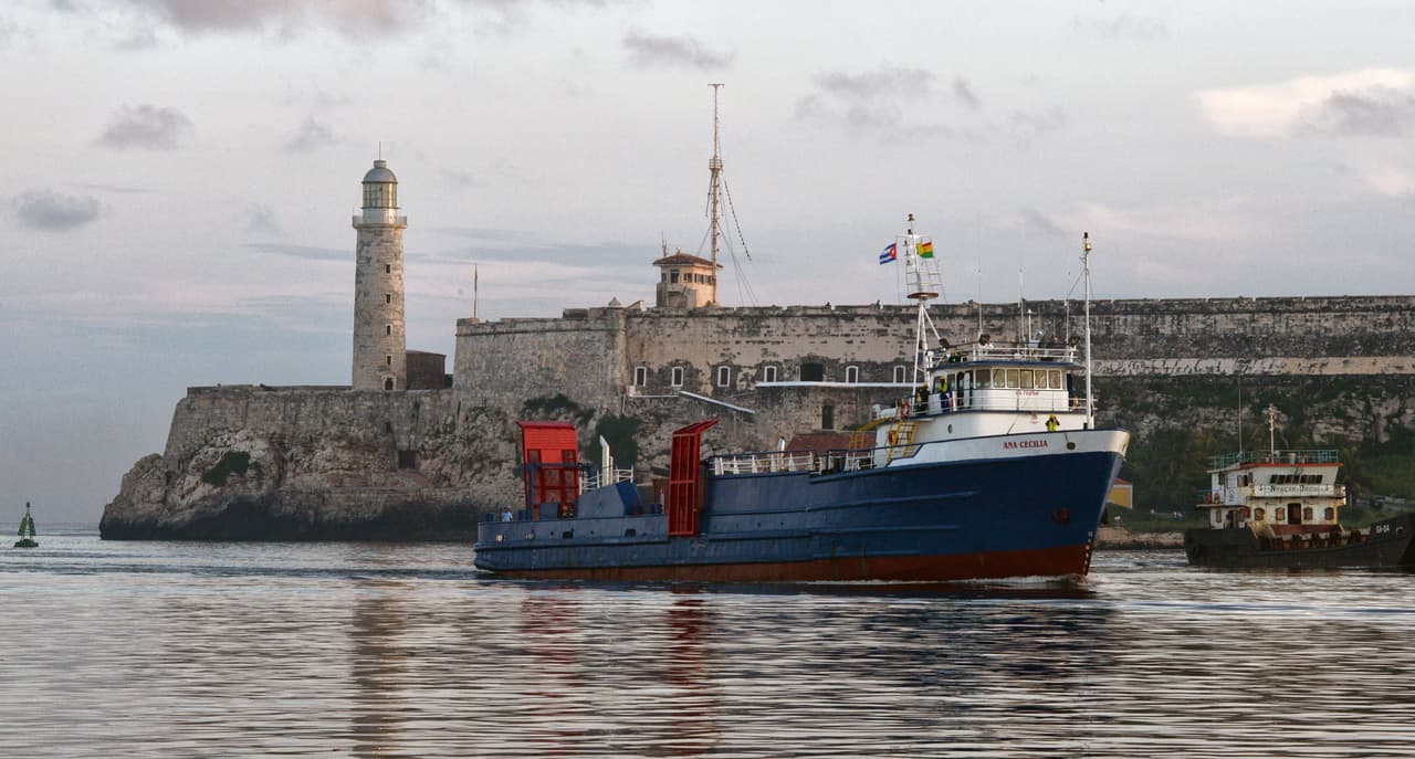 Compañía de Miami, la primera en abrir en Cuba