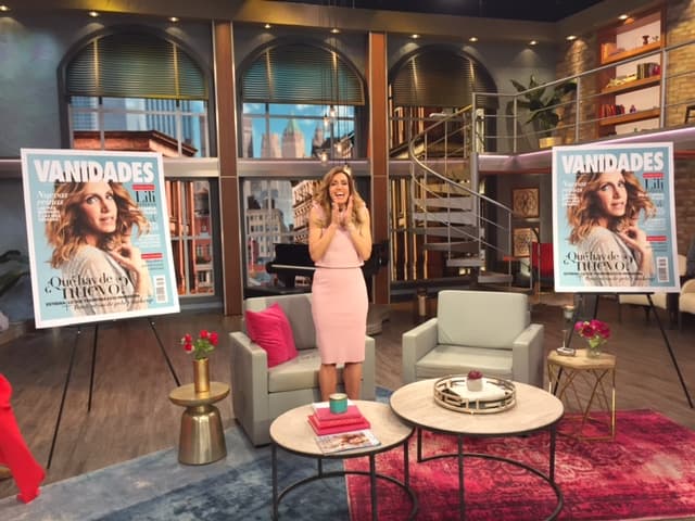 Celebramos junto a Lili Estefan que está en la portada de la revista Vanidades
<br>