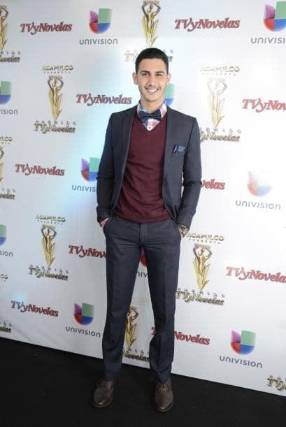 <b>Alex</b> también ha continuado con éxito su carrera en los foros de telenovela.