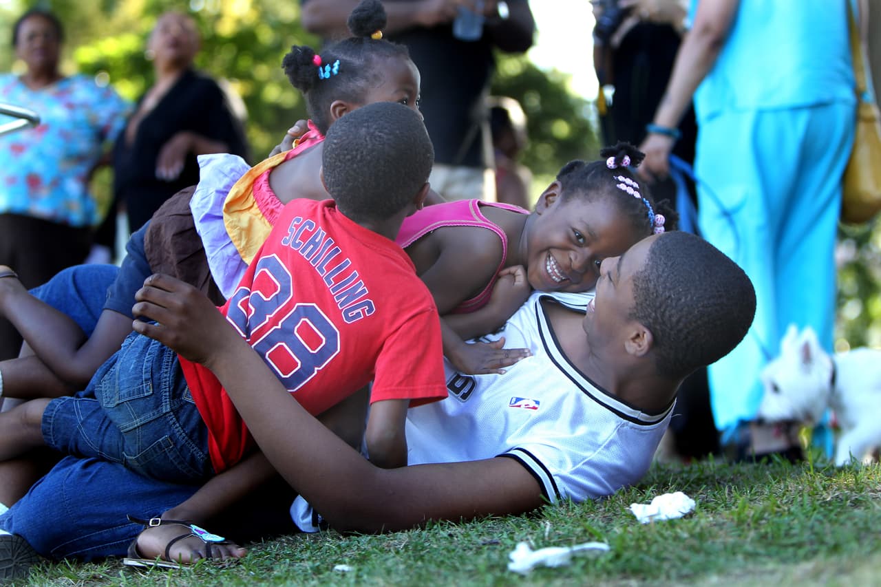 En 2020
<a href="https://www.theverge.com/2020/6/17/21294067/google-calendar-juneteenth-us-holiday"><u>Google incluyó la fecha</u></a> en su calendario en línea, Apple lo había hecho en 2018. Esta fotografía fue tomada en la celebración del en Boston, Massachusetts, en 2010.
<br>